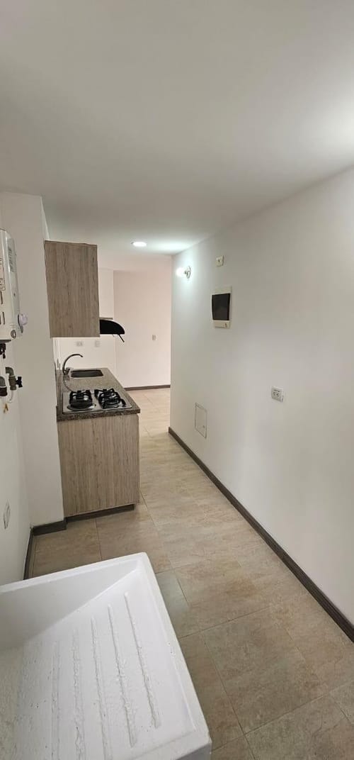 Apartamento de 3 alcobas en venta en Calle Larga, Sabaneta, 61 m² · foto 13 de 24