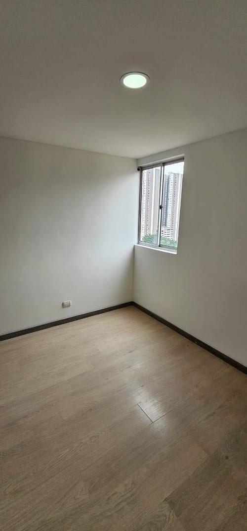 Apartamento de 3 alcobas en venta en Calle Larga, Sabaneta, 61 m² · foto 8 de 24
