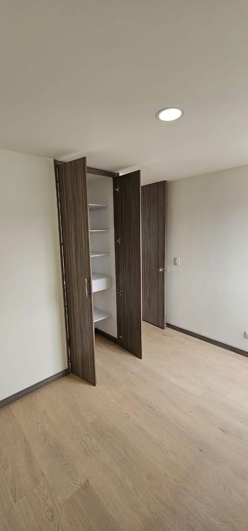 Apartamento de 3 alcobas en venta en Calle Larga, Sabaneta, 61 m² · foto 19 de 24
