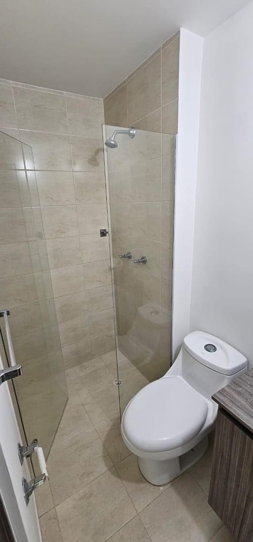 Apartamento de 3 alcobas en venta en Calle Larga, Sabaneta, 61 m² · foto 11 de 24