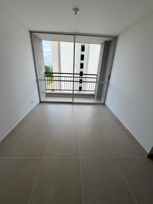 Apartamento de 2 alcobas en arriendo en Cachipay, Cali, 56 m² · foto 2 de 10