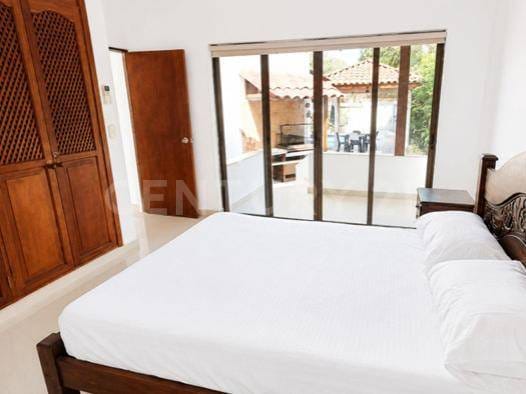 Casa de 4 alcobas en venta en Santander, Ricaurte, 158 m² · foto 2 de 17