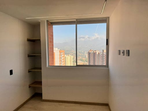 Apartamento de 3 alcobas en arriendo en Suramérica, Itagüí, 82 m² · foto 10 de 14