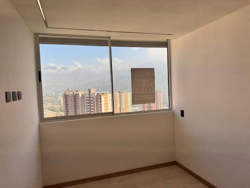 Apartamento de 3 alcobas en arriendo en Suramérica, Itagüí, 82 m² · foto 11 de 14