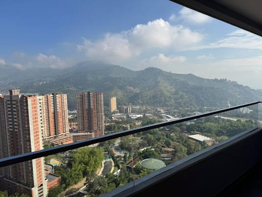 Apartamento de 3 alcobas en arriendo en Suramérica, Itagüí, 82 m² · foto 14 de 14