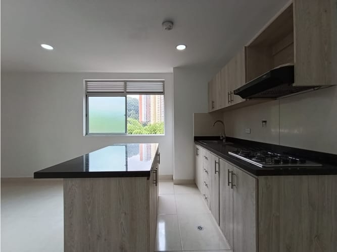 Apartaestudio en venta en El Carmelo Ii, Sabaneta, 44 m² · foto 4 de 19