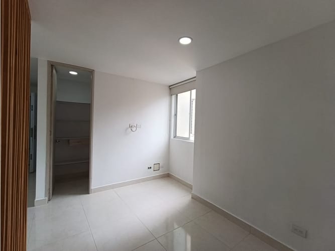 Apartaestudio en venta en El Carmelo Ii, Sabaneta, 44 m² · foto 8 de 19