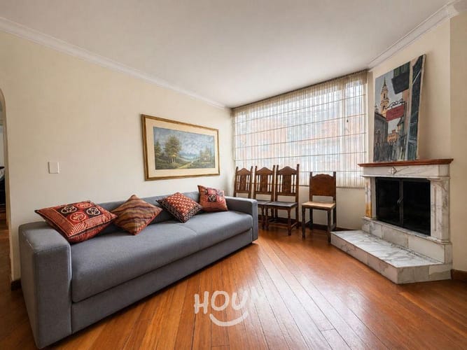 Apartamento de 3 alcobas en venta en Cedritos, Bogotá, 94 m² · foto 2 de 13