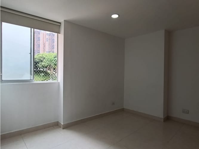 Apartaestudio en venta en El Carmelo Ii, Sabaneta, 44 m² · foto 15 de 19