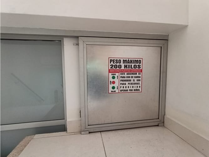 Apartaestudio en venta en El Carmelo Ii, Sabaneta, 44 m² · foto 17 de 19