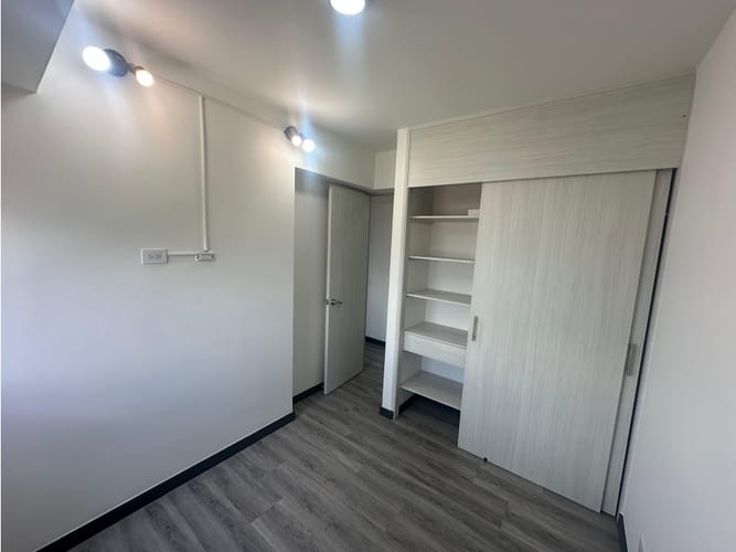 Apartamento de 3 alcobas en arriendo en Las Lomitas, Sabaneta, 80 m² · foto 13 de 21