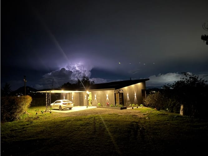 Casa de 2 alcobas en arriendo en San Antonio De Pereira, Rionegro, 147 m² · foto 2 de 13