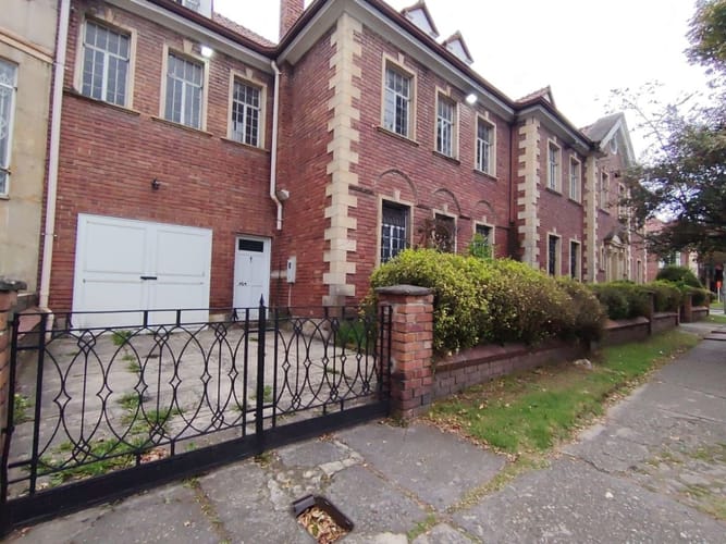 Casa de 13 alcobas en venta en Teusaquillo, Bogotá, 828 m² · foto 3 de 24