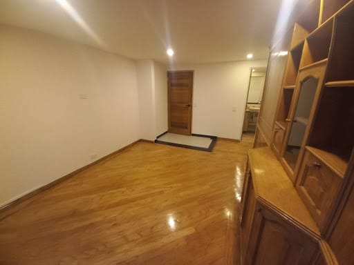 Apartamento de 2 alcobas en arriendo en Santa Barbara, Bogotá, 100 m² · foto 19 de 20