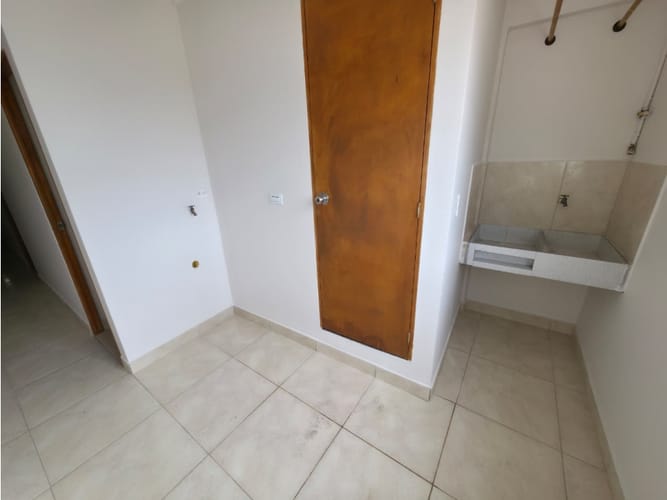 Apartamento de 2 alcobas en arriendo en Miraflores, Medellín, 40 m² · foto 7 de 16