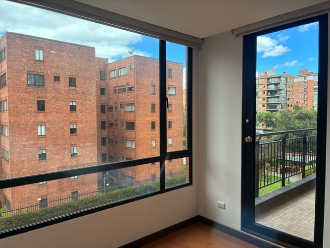 Apartamento de 2 alcobas en arriendo en La Calleja, Bogotá, 82 m² · foto 2 de 20
