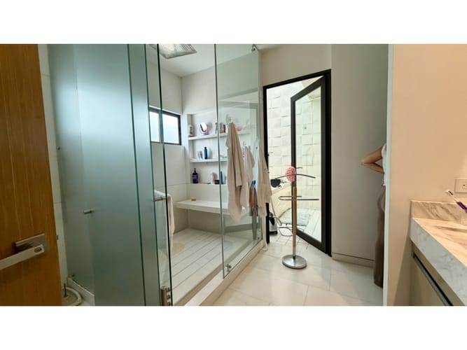 Casa de 5 alcobas en venta en Riomar, Barranquilla, 650 m² · foto 14 de 17