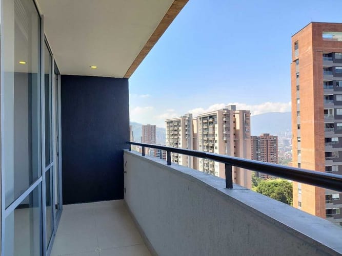 Apartaestudio en venta en Los Naranjos, Medellín, 64 m² · foto 4 de 20
