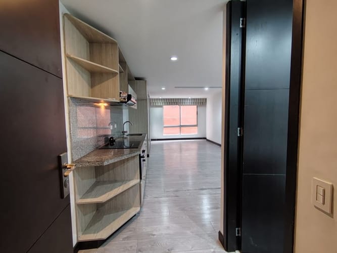 Apartamento de 1 alcoba en venta en Chapinero, Bogotá, 31 m² · foto 3 de 16