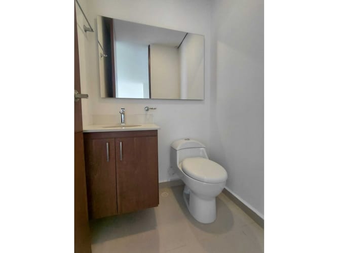 Apartaestudio en venta en Los Naranjos, Medellín, 64 m² · foto 17 de 20
