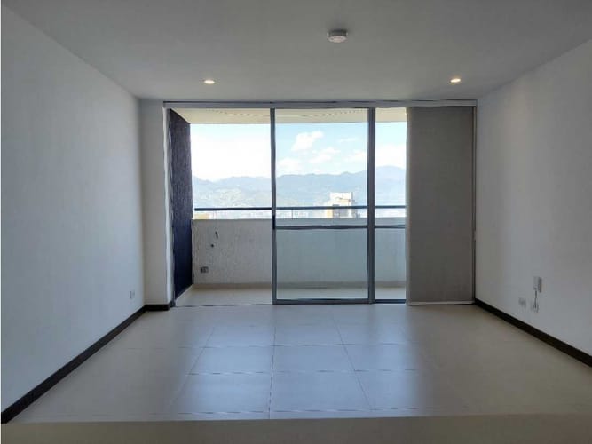 Apartaestudio en arriendo en Los Naranjos, Medellín, 64 m² · foto 9 de 20