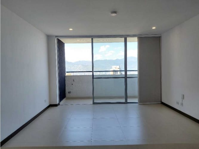 Apartaestudio en arriendo en Los Naranjos, Medellín, 64 m² · foto 18 de 20