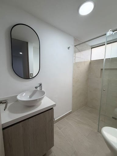 Apartamento de 3 alcobas en arriendo en Loma Del Escobero, Envigado, 98 m² · foto 9 de 12
