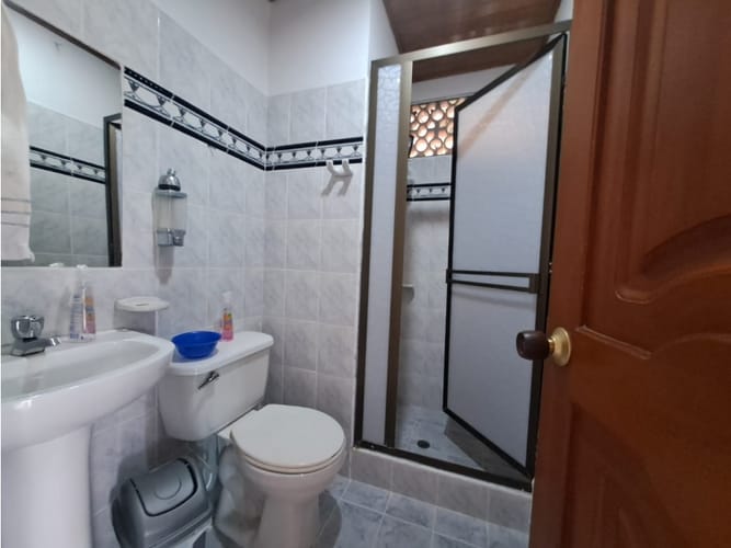 Casa de 3 alcobas en venta en Barcelona, Villavicencio, 170 m² · foto 14 de 21