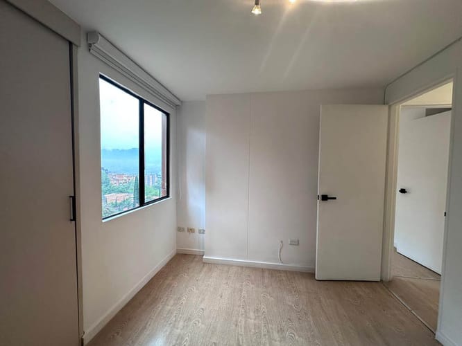 Apartamento de 3 alcobas en arriendo en El Poblado, Medellín, 85 m² · foto 16 de 18