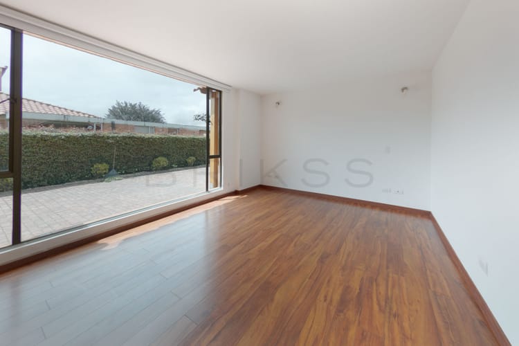 Casa de 4 alcobas en venta en Centro Historico, Chía, 327 m² · foto 1 de 24
