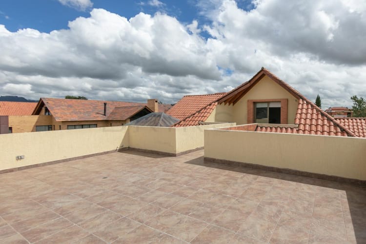 Casa de 4 alcobas en venta en Centro Historico, Chía, 327 m² · foto 8 de 24