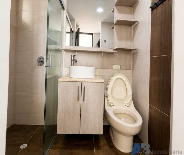Apartamento de 3 alcobas en venta en Suramérica, Itagüí, 68 m² · foto 6 de 9