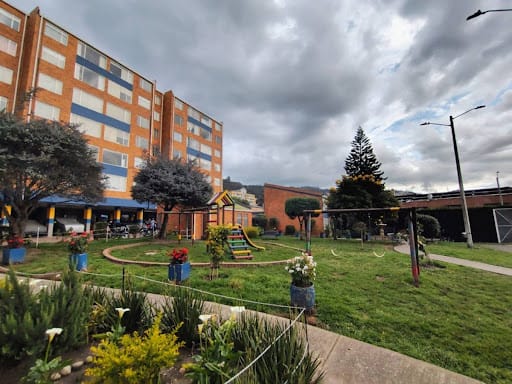 Apartamento de 4 alcobas en venta en Verbenal San Antonio, Bogotá, 100 m² · foto 11 de 24