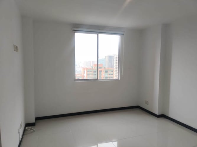 Apartamento de 3 alcobas en arriendo en El Poblado, Medellín, 94 m² · foto 10 de 17