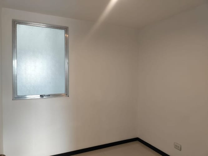 Apartamento de 3 alcobas en arriendo en El Poblado, Medellín, 94 m² · foto 13 de 17