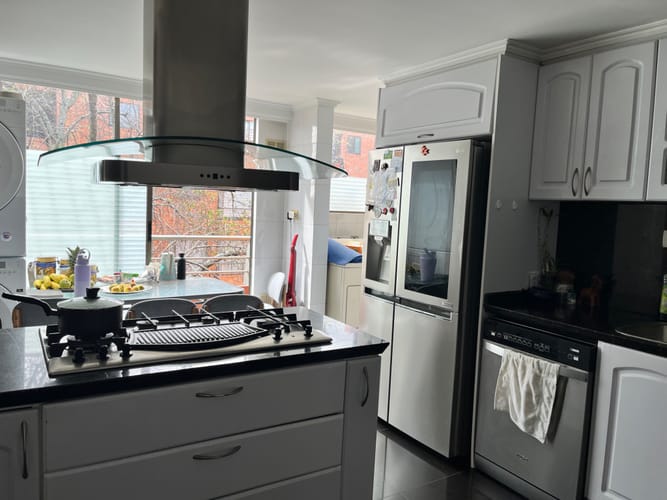 Apartamento de 3 alcobas en venta en La Calleja, Bogotá, 227 m² · foto 6 de 24