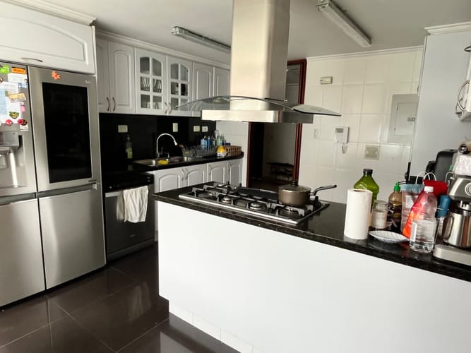 Apartamento de 3 alcobas en venta en La Calleja, Bogotá, 227 m² · foto 4 de 24