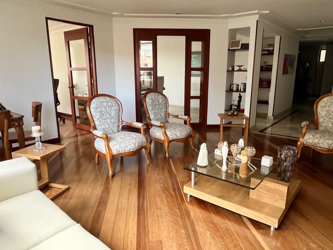 Apartamento de 3 alcobas en venta en La Calleja, Bogotá, 227 m² · foto 8 de 24