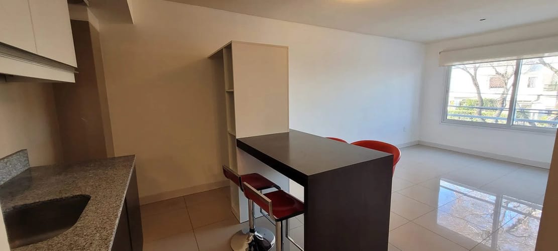 Alquiler Moderno Apartamento De 1 Dormitorio A 2 Cuadras De La Rambla En Malvin · Photo 4