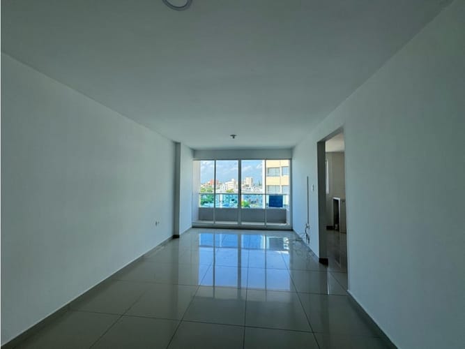 Apartamento de 3 alcobas en arriendo en Ciudad Jardin, Barranquilla, 86 m² · foto 2 de 14
