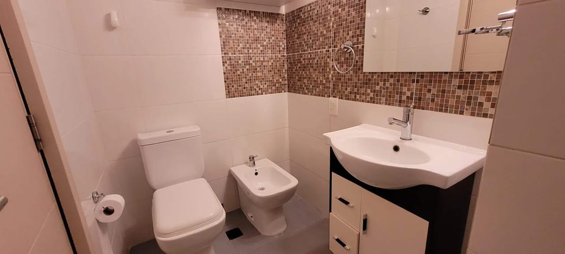 Alquiler Moderno Apartamento De 1 Dormitorio A 2 Cuadras De La Rambla En Malvin · Photo 8