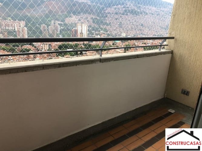 Apartamento de 3 alcobas en arriendo en Amazonia, Bello, 60 m² · foto 3 de 24