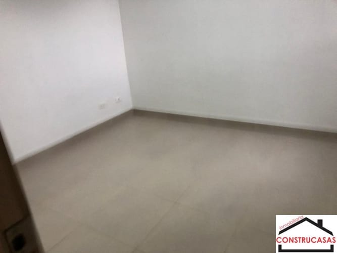 Apartamento de 3 alcobas en arriendo en Amazonia, Bello, 60 m² · foto 20 de 24