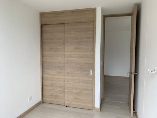 Apartamento de 3 alcobas en arriendo en Señorial, Envigado, 75 m² · foto 3 de 9