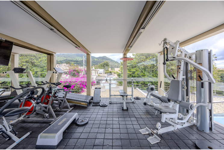 Casa de 5 alcobas en venta en Santa Barbara, Bogotá, 905 m² · foto 18 de 19