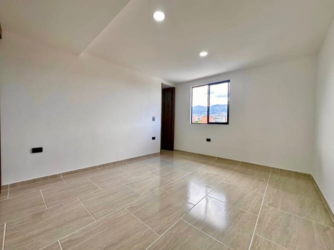 Apartamento en venta en Belén Rosales, Medellín, 200 m² · foto 17 de 21