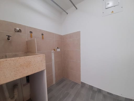 Apartamento de 3 alcobas en arriendo en Maria Auxiliadora, Sabaneta, 52 m² · foto 9 de 11