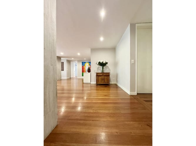 Apartamento de 4 alcobas en venta en La Calleja, Bogotá, 350 m² · foto 9 de 24