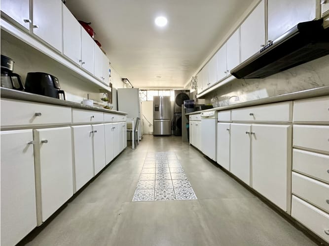 Apartamento de 4 alcobas en venta en La Calleja, Bogotá, 350 m² · foto 11 de 24