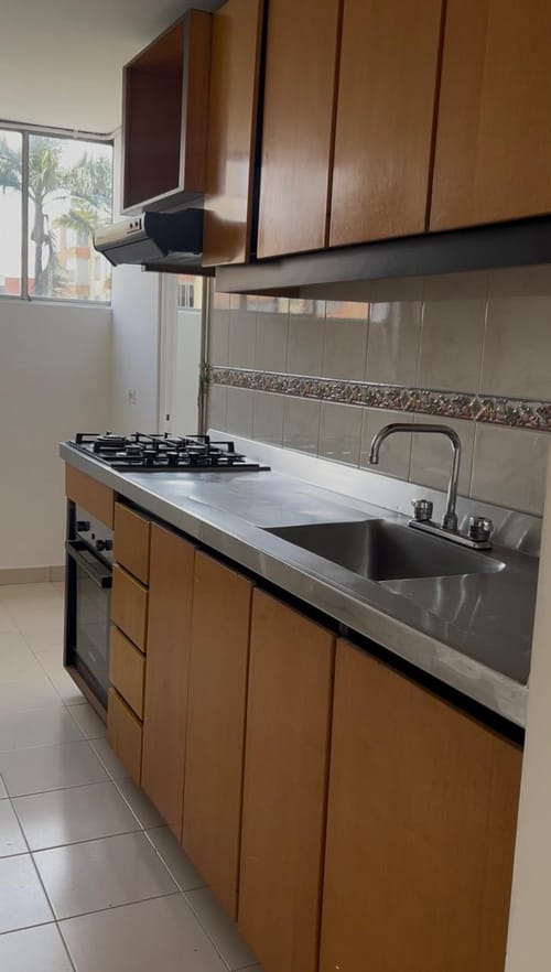 Apartamento de 4 alcobas en venta en La Floresta, Bogotá, 83 m² · foto 5 de 12